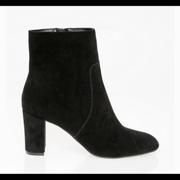 LE CHATEAU - Suede Block Ankle Heeled Booties (NEW) - Picture 2 of 9